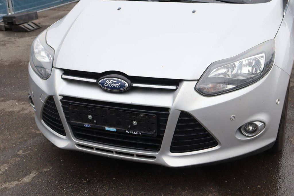 Passenger car Ford Focus Petrol 125hp 2013 (Margin)