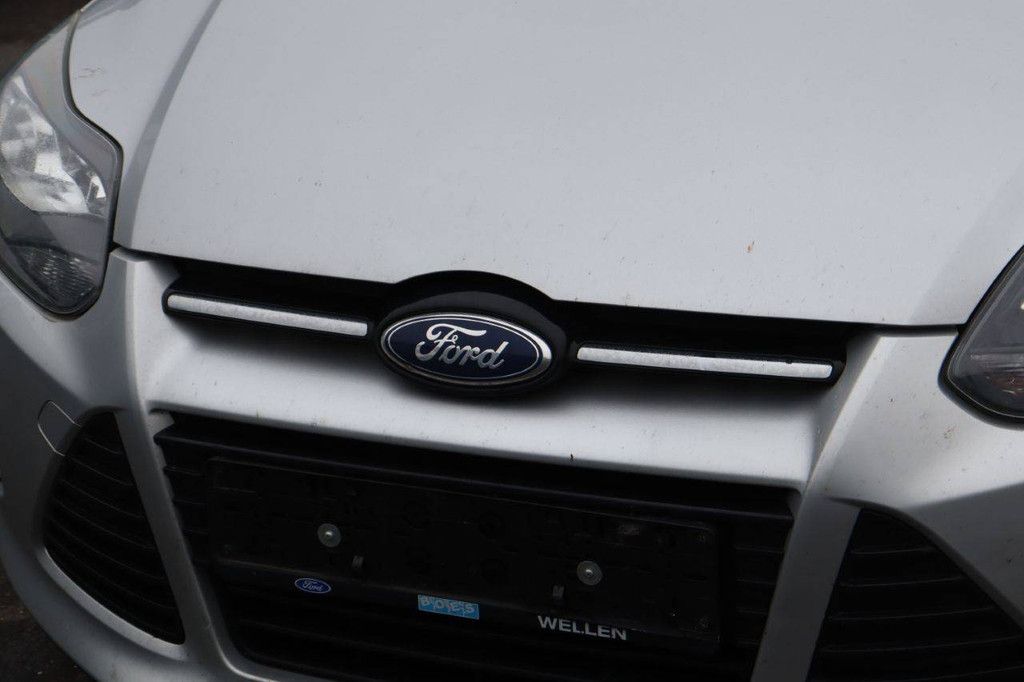 Passenger car Ford Focus Petrol 125hp 2013 (Margin)