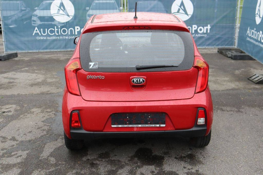 Pkw Kia Picanto Benzin 66 PS 2016 (Marge)
