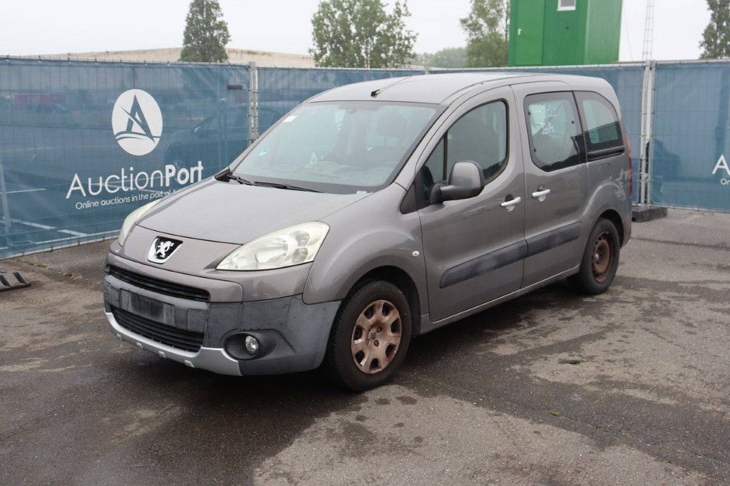 Pkw Peugeot Partner Diesel 75 PS 2010 (Marge)