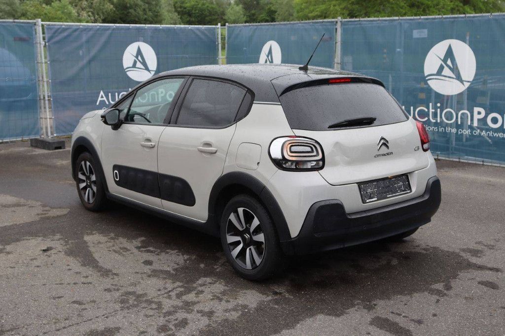 Passenger car Citroën C3 Petrol 110hp 2017 (Margin)