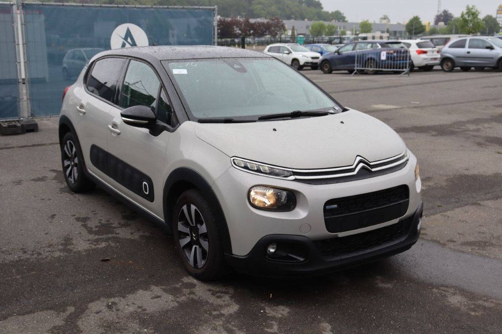 Passenger car Citroën C3 Petrol 110hp 2017 (Margin)