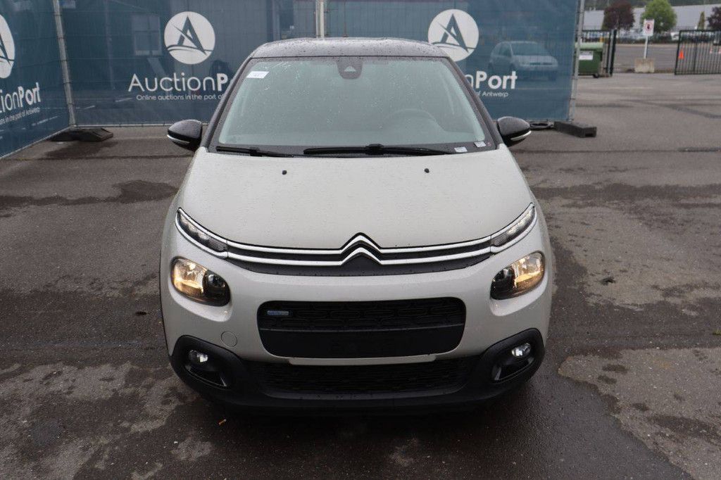 Passenger car Citroën C3 Petrol 110hp 2017 (Margin)