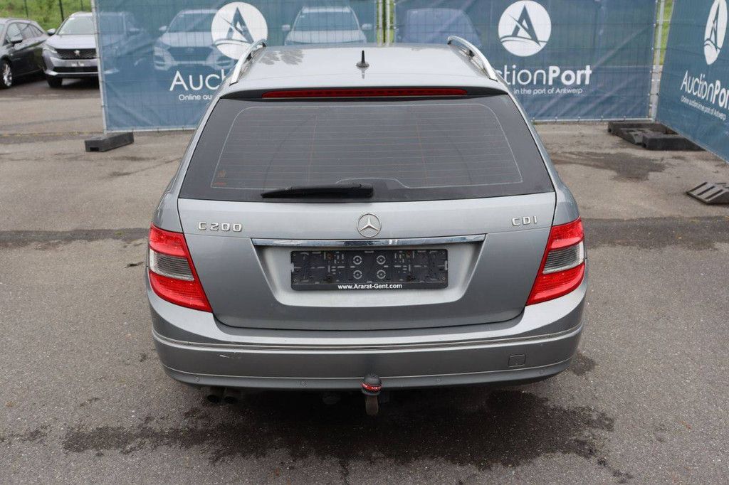 Pkw Mercedes-Benz E-Klasse Diesel 136 PS 2008 (Margin)