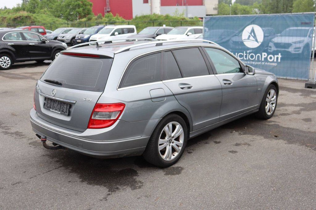 Pkw Mercedes-Benz E-Klasse Diesel 136 PS 2008 (Margin)