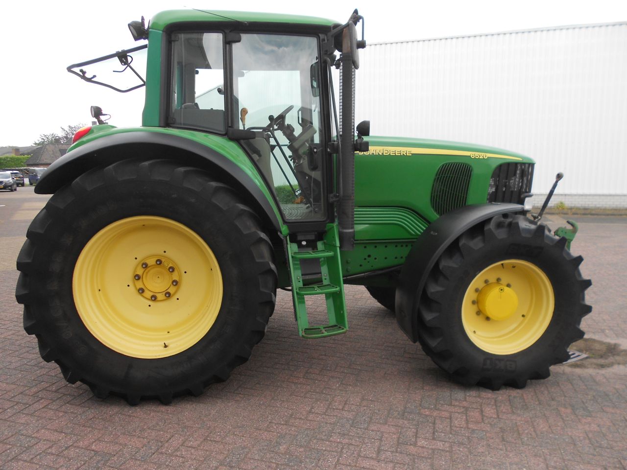 John deere 6520