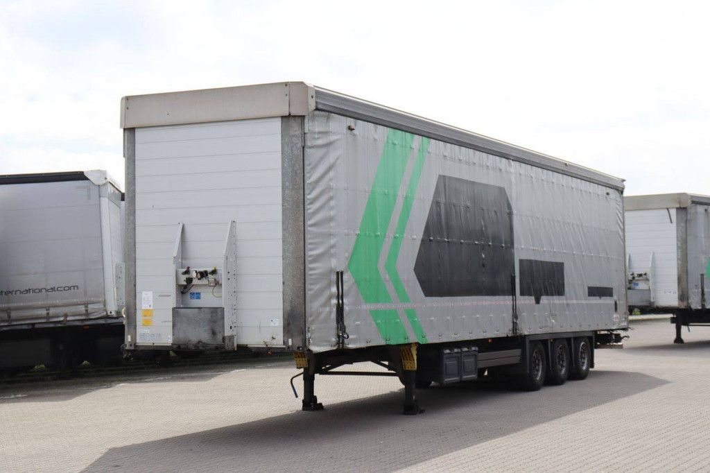 Sliding curtain semi-trailer Schmitz Cargobull Auflieger Curtainsider Mega 2018