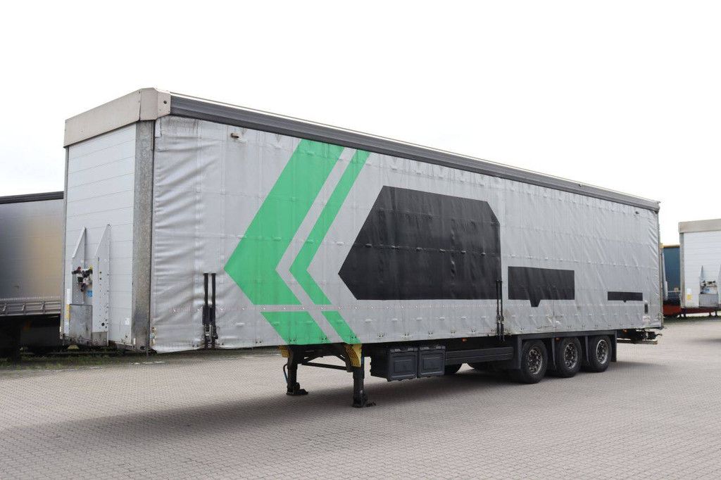 Sliding curtain semi-trailer Schmitz Cargobull Auflieger Curtainsider Mega 2018