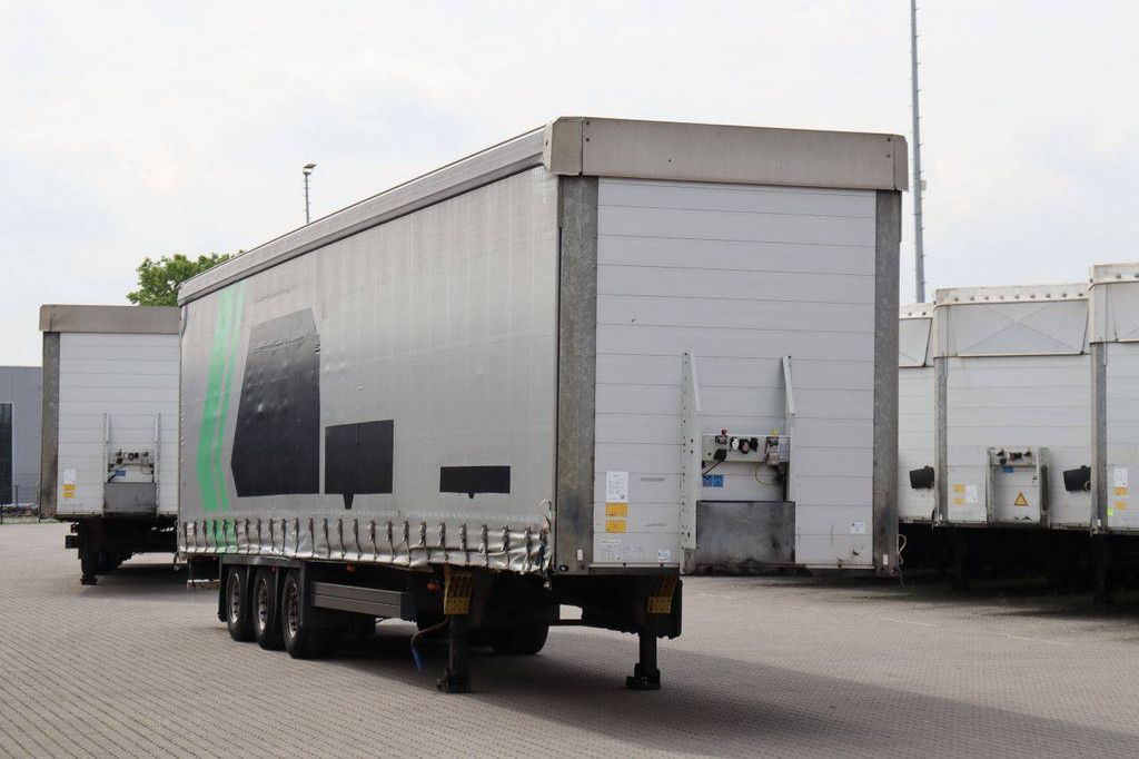 Sliding curtain semi-trailer Schmitz Cargobull Auflieger Curtainsider Mega 2018