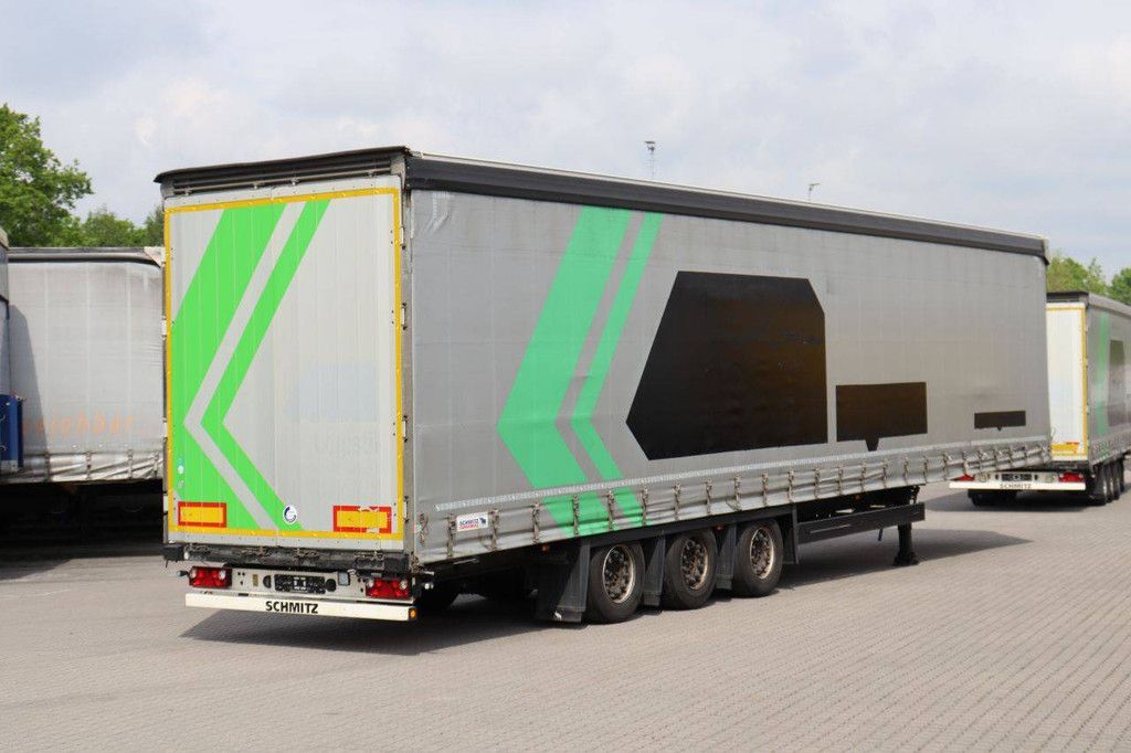 Sliding curtain semi-trailer Schmitz Cargobull Auflieger Curtainsider Mega 2018