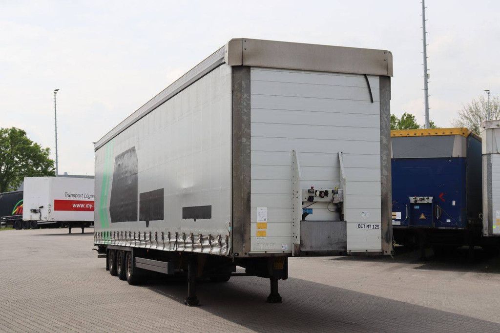 Sliding curtain semi-trailer Schmitz Cargobull Auflieger Curtainsider Mega 2018