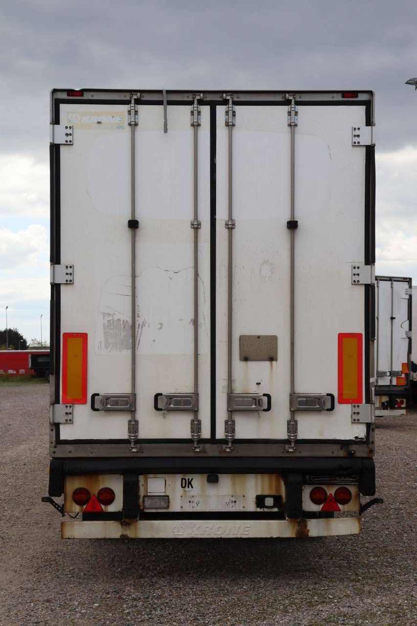 Geschlossener Sattelauflieger Krone SD 39000kg 2009