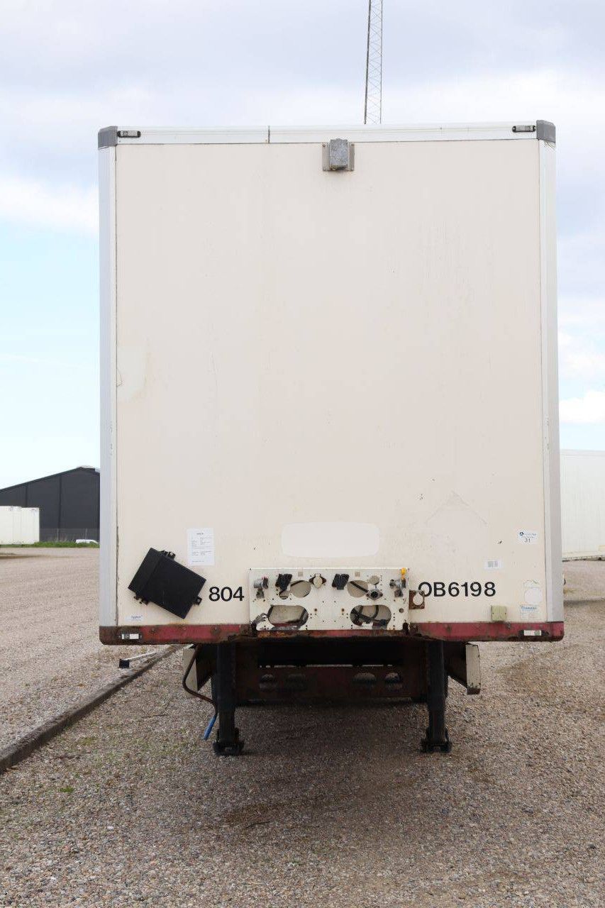 Closed Semi-Trailer Krone SD 39000kg 2007