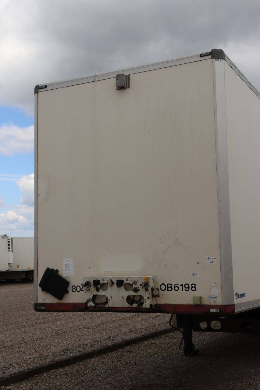 Closed Semi-Trailer Krone SD 39000kg 2007