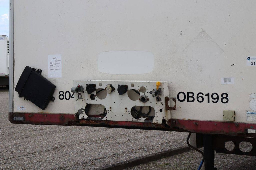 Closed Semi-Trailer Krone SD 39000kg 2007