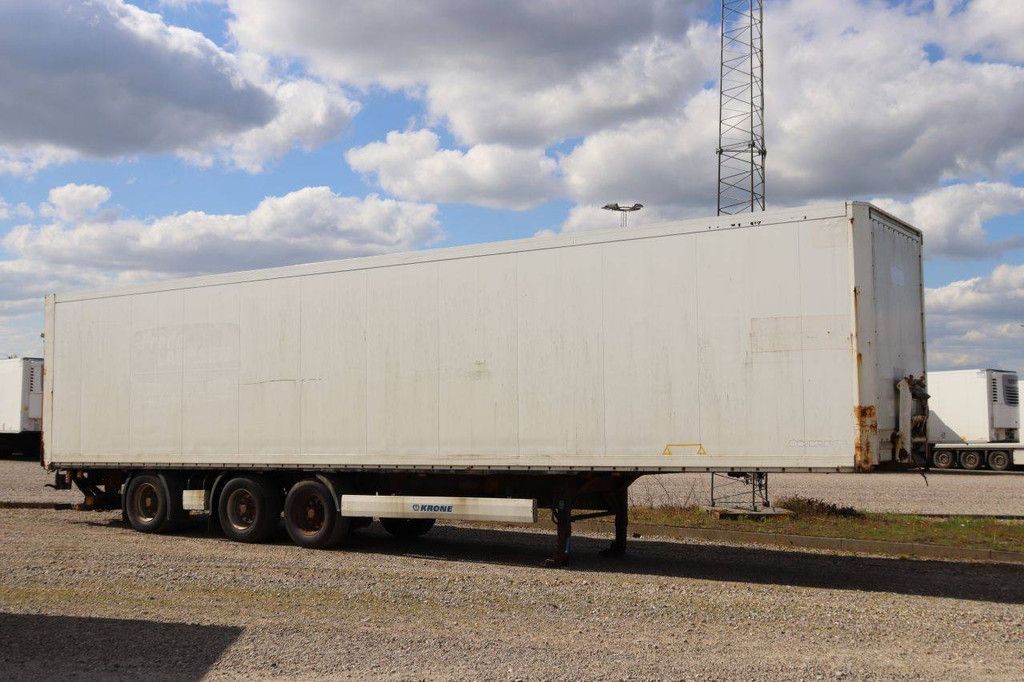 Closed Semi-Trailer Krone SD 41000kg 2010
