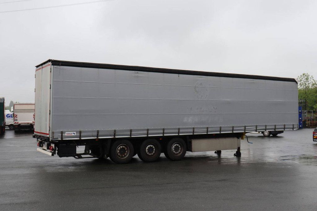Schmitz Cargobull SCB*S3T Diesel 2020 curtain-sided semi-trailer