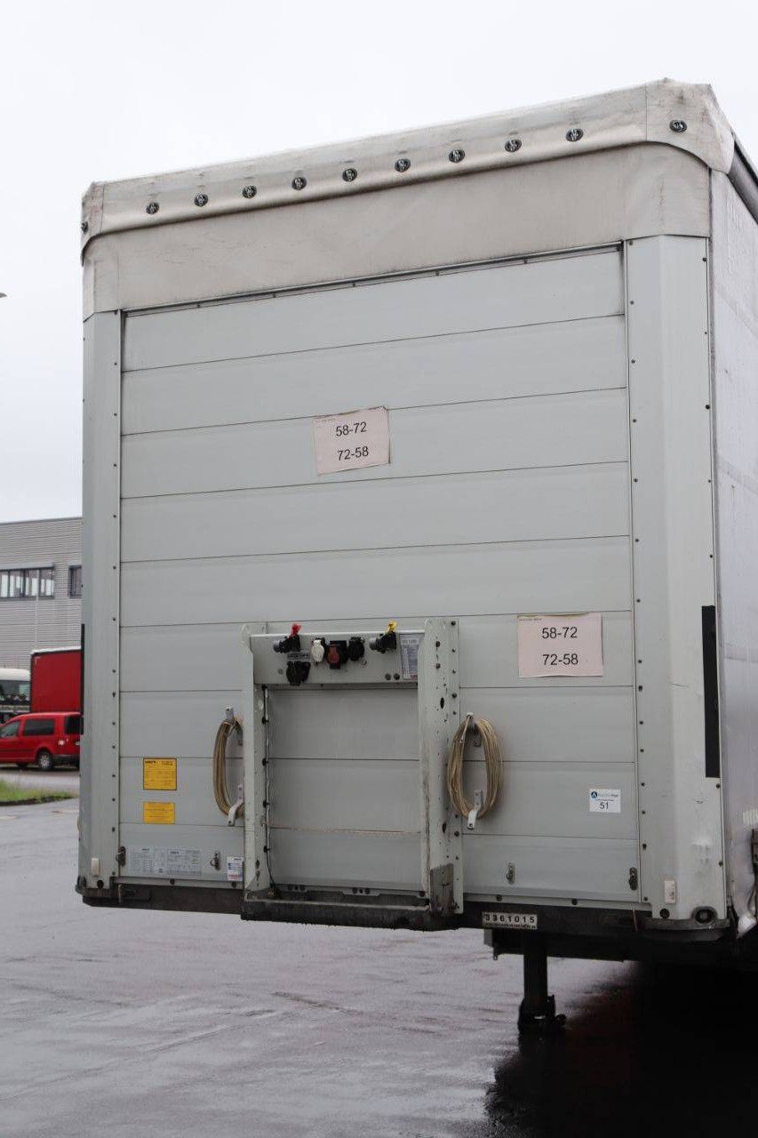 Schmitz Cargobull SCB*S3T Diesel 2020 curtain-sided semi-trailer
