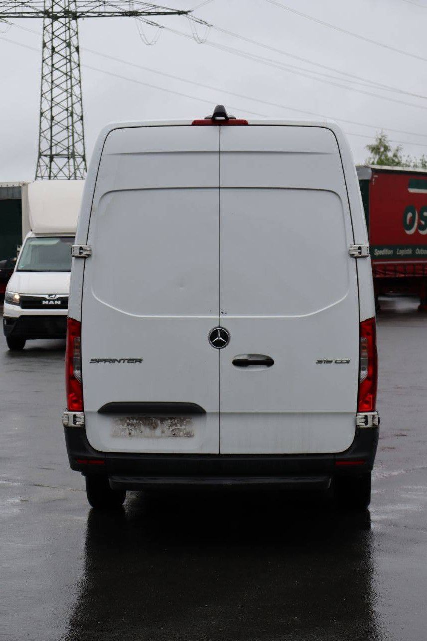Van Mercedes-Benz Sprinter 315CDI Diesel 136hp 2022