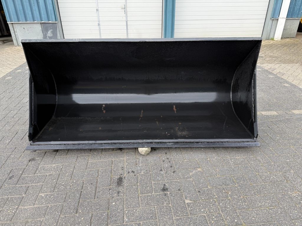 VOLVO GRONDBAK L30 NIEUW