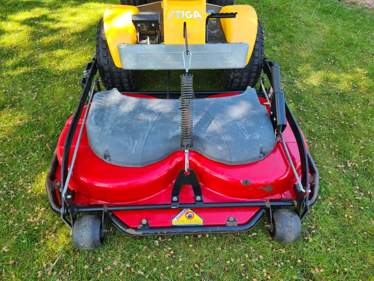 Stiga park frontmaaier zitmaaier mulch hydrostaat.