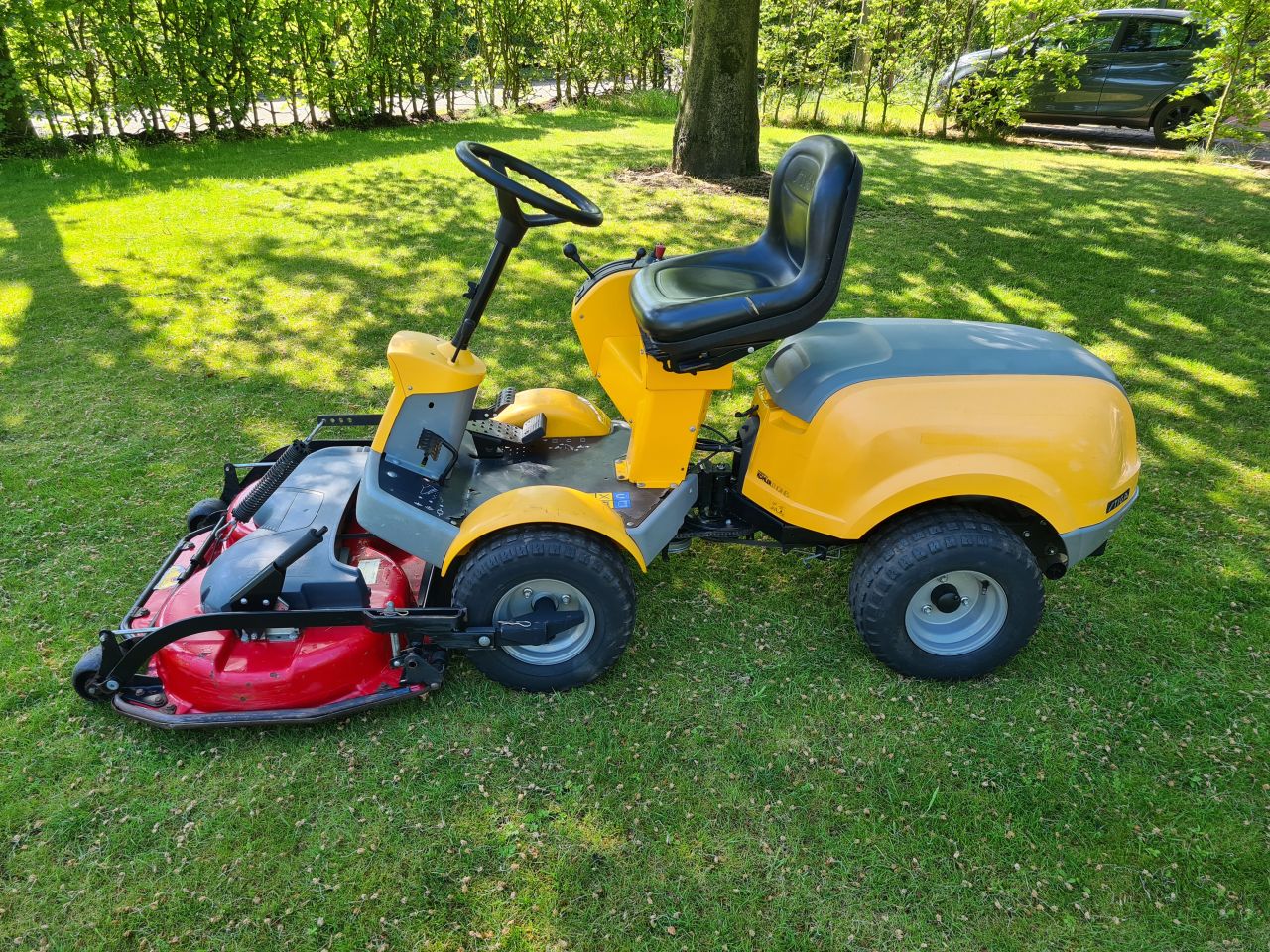 Stiga park frontmaaier zitmaaier mulch hydrostaat.