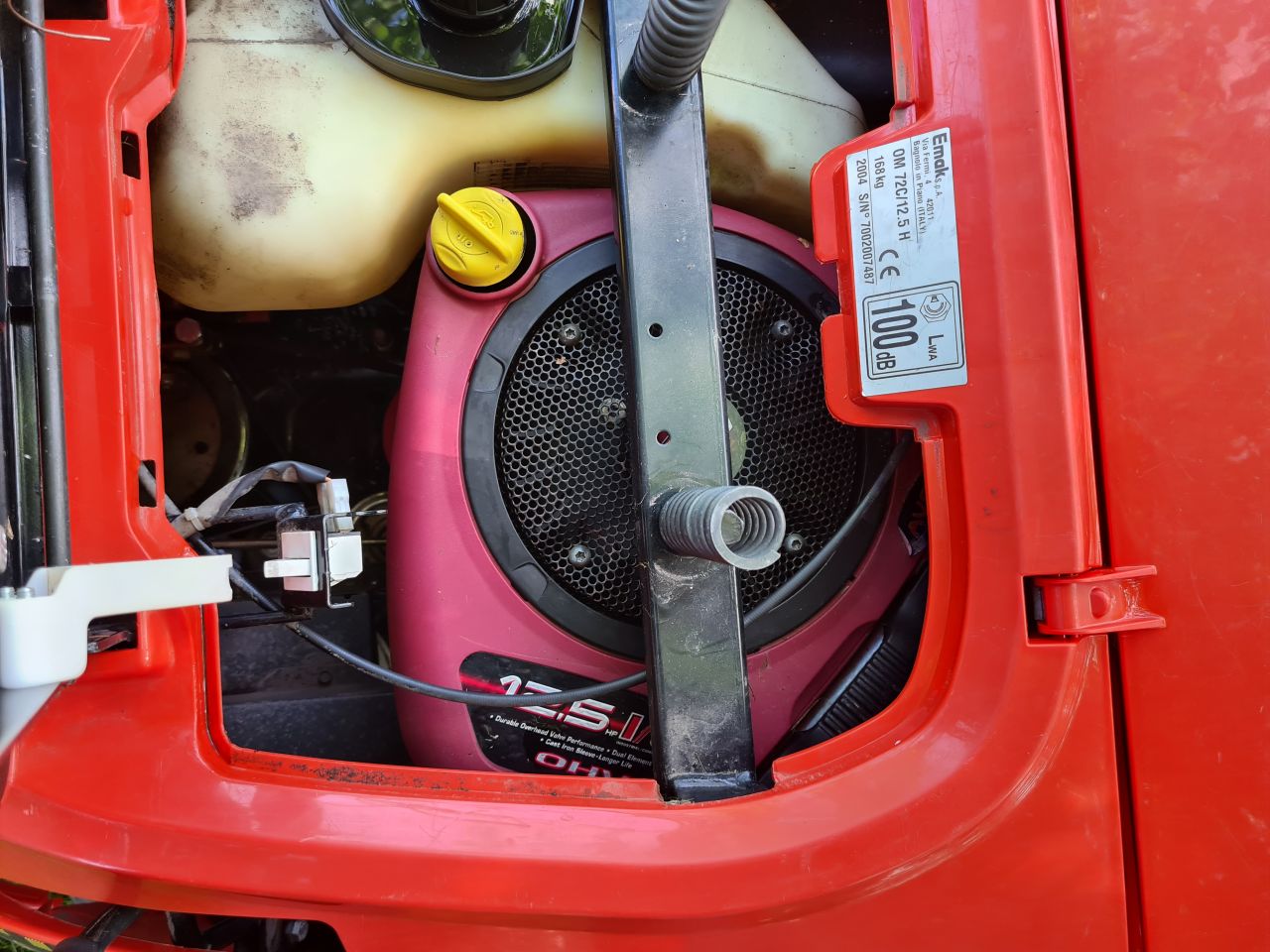 OM 72C 12.5 H zitmaaier met opvangbak hydrostaat.