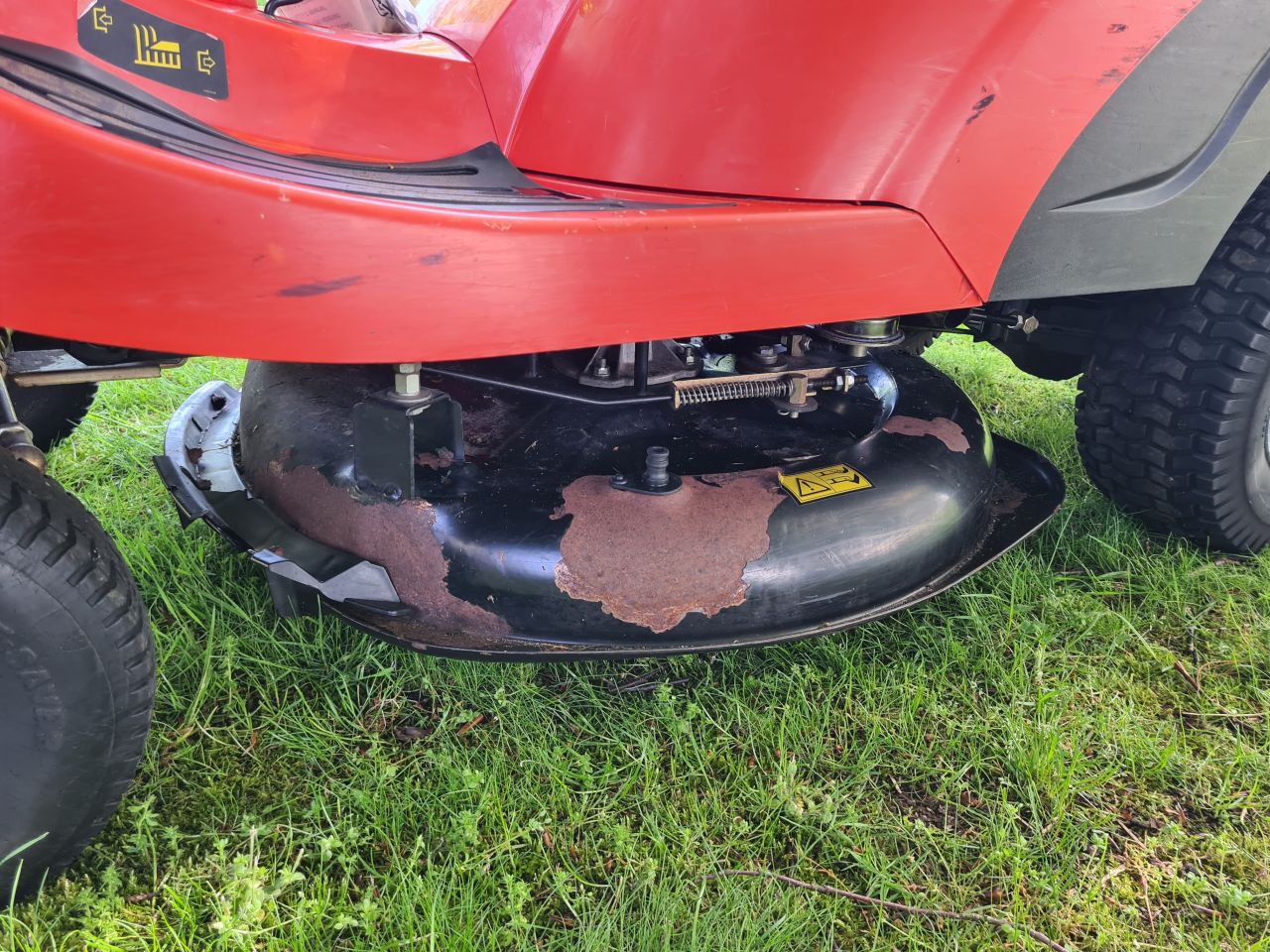 OM 72C 12.5 H zitmaaier met opvangbak hydrostaat.
