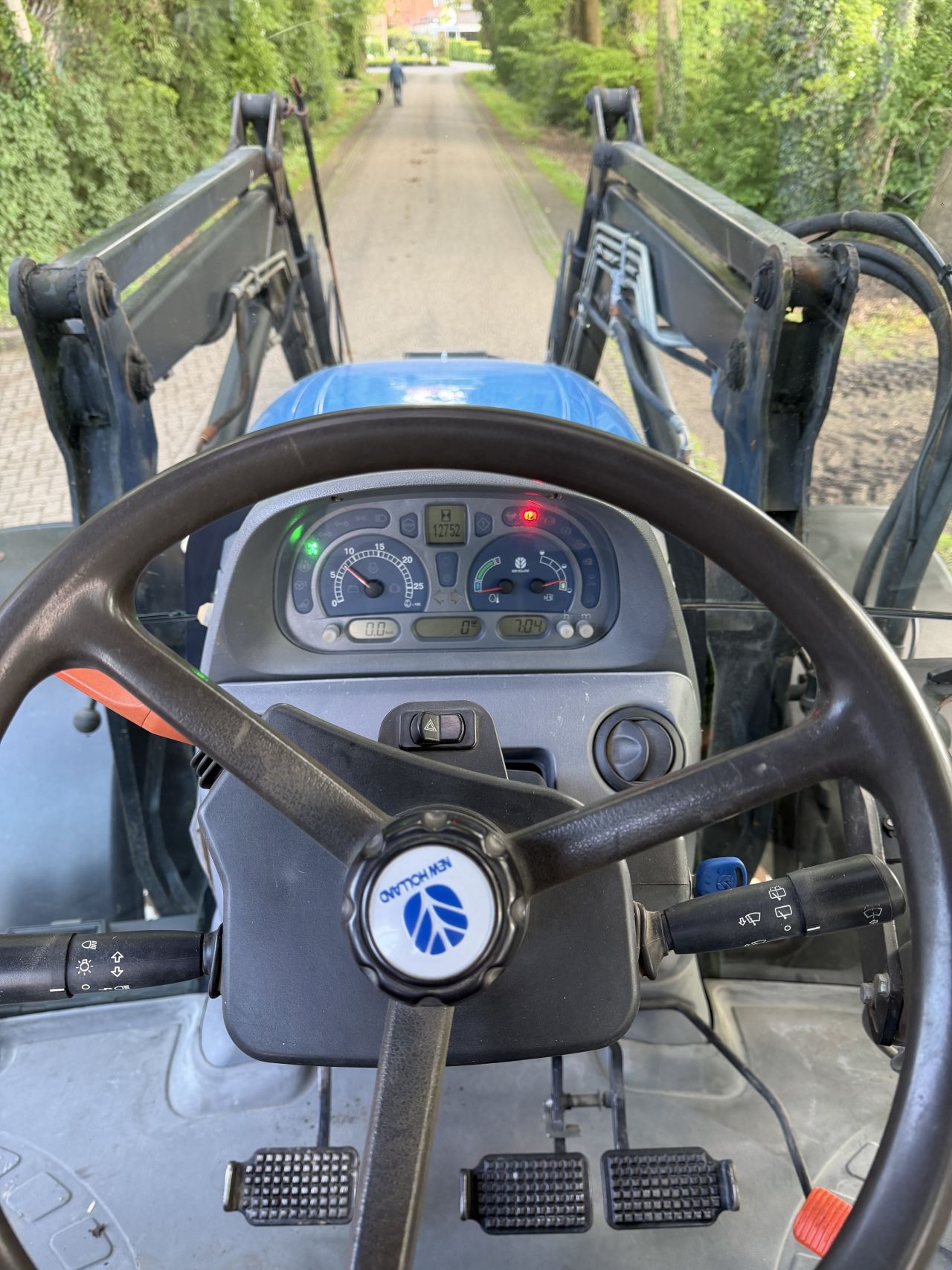 New Holland TS100A Plus