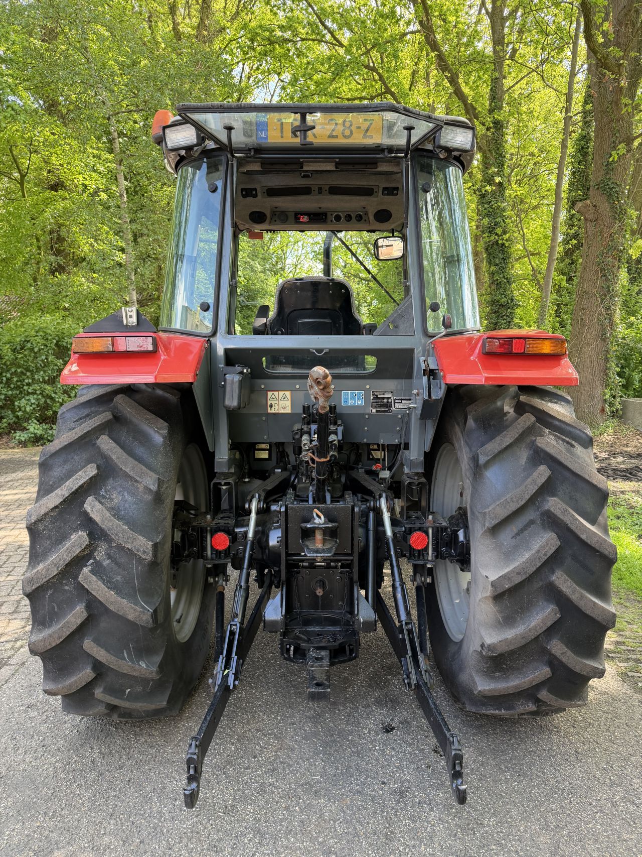 Massey Ferguson 4225