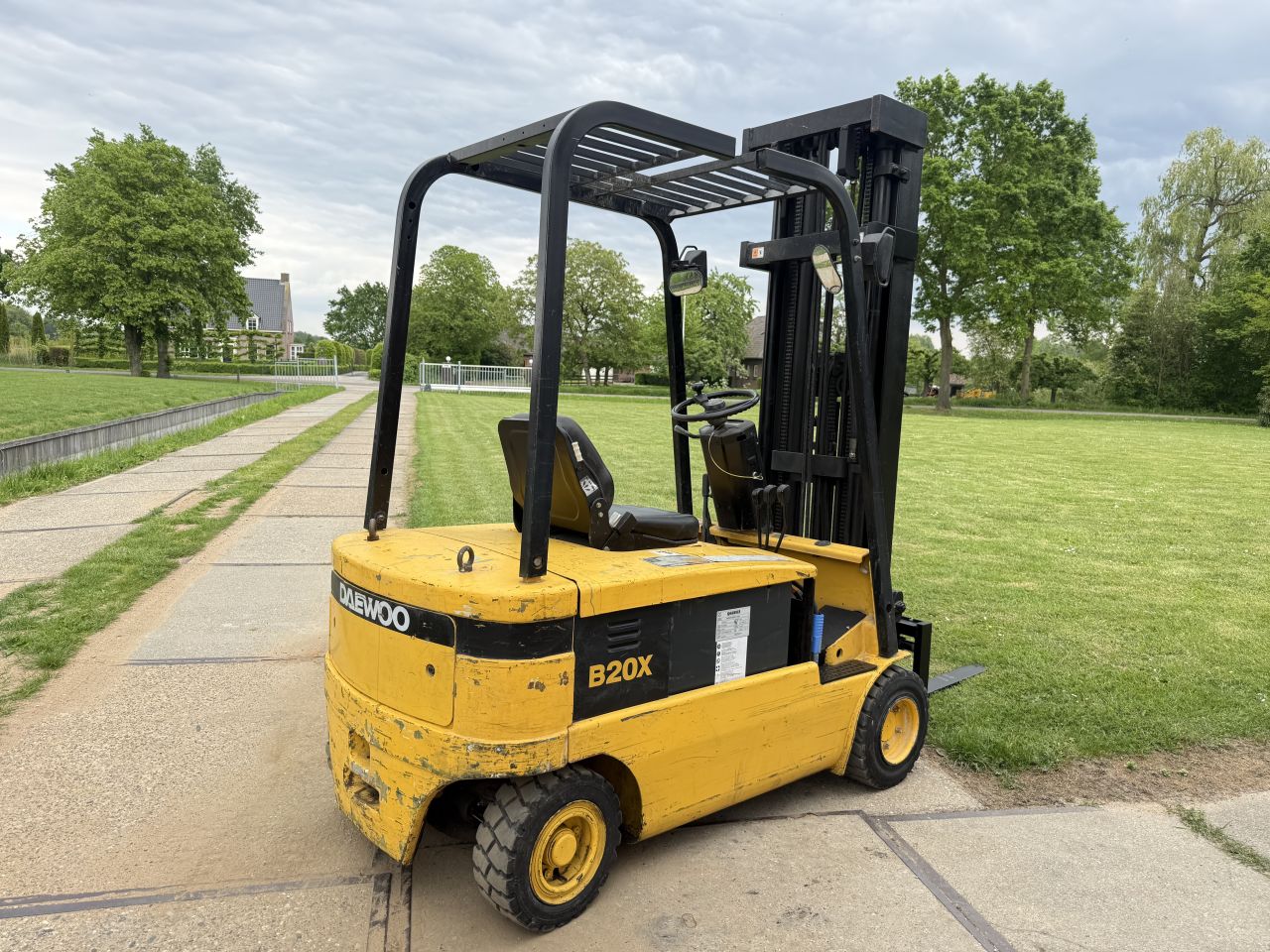Doosan 2 tonner elektrische heftruck triplo 600cm Sideshift