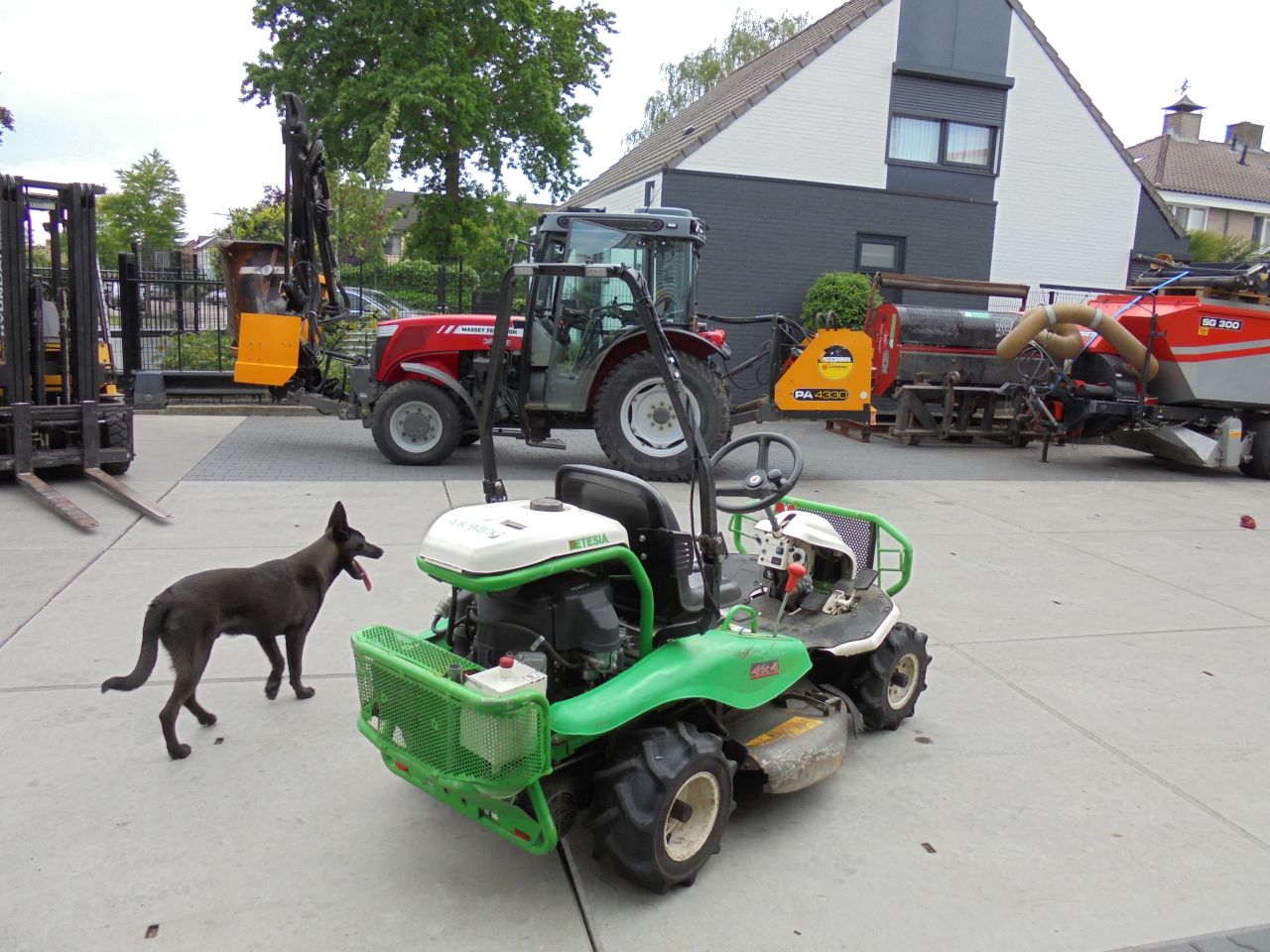 Etesia AK98X ruw terrein maaier 4x4