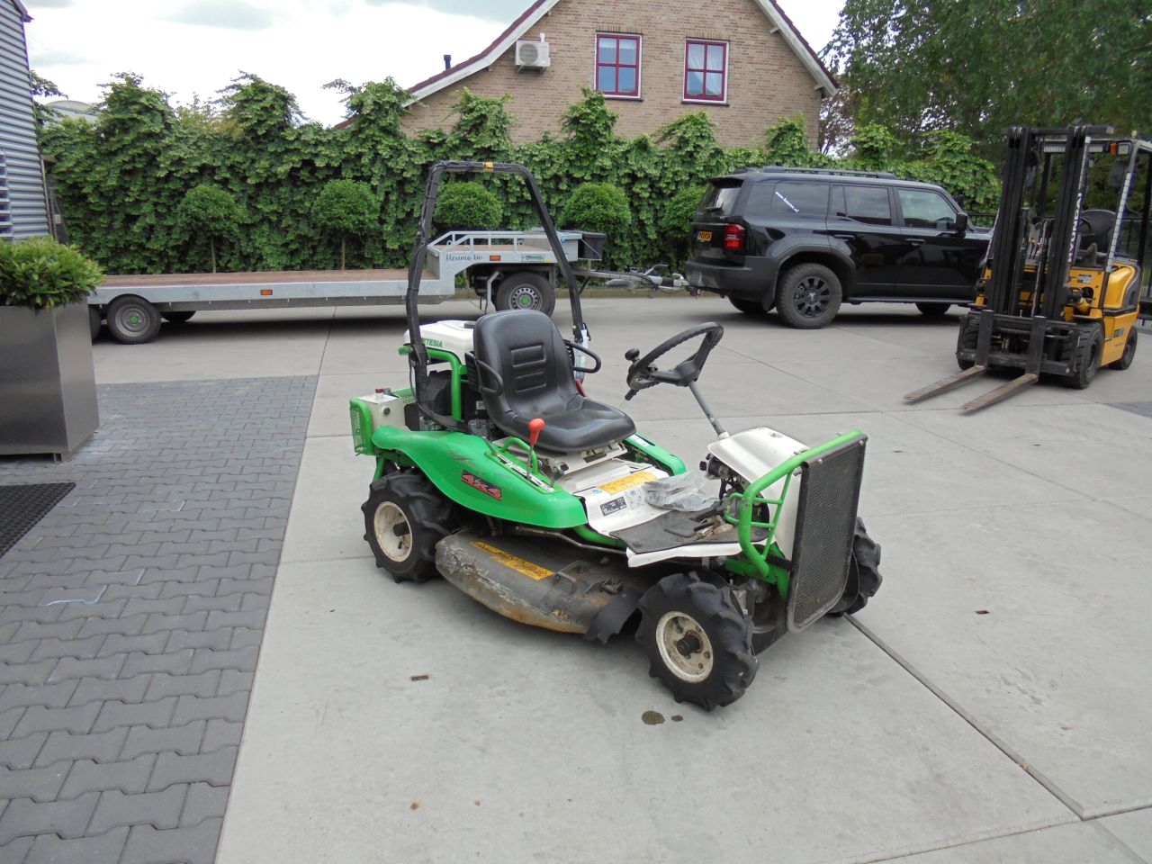 Etesia AK98X ruw terrein maaier 4x4