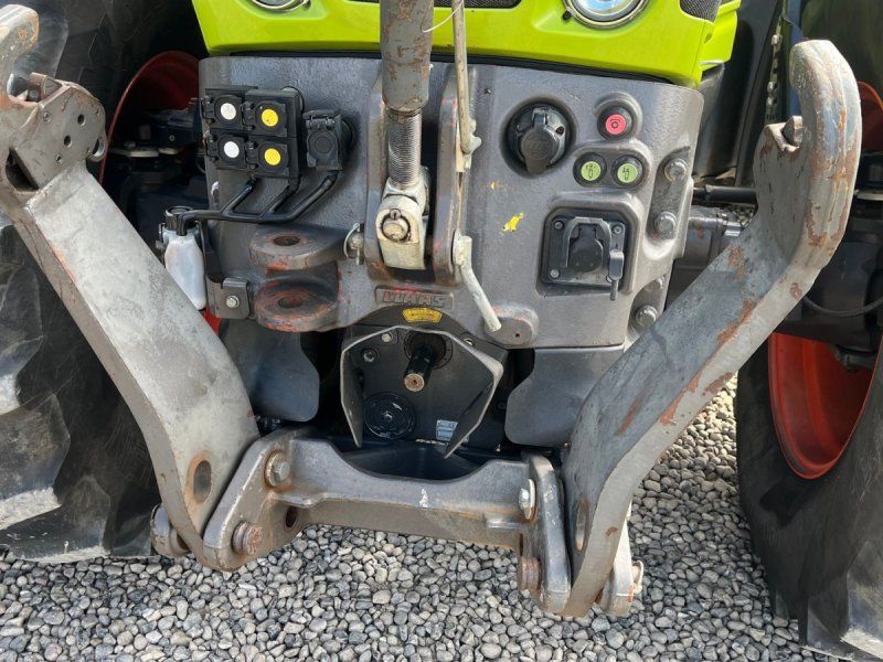 Claas AXION 850 Med frontlift og frontpto