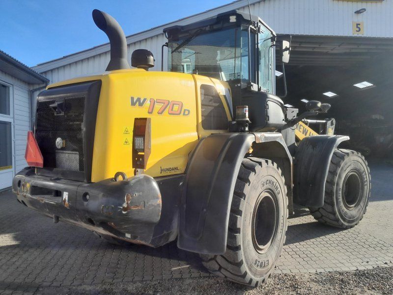 New Holland W170D LR T4B