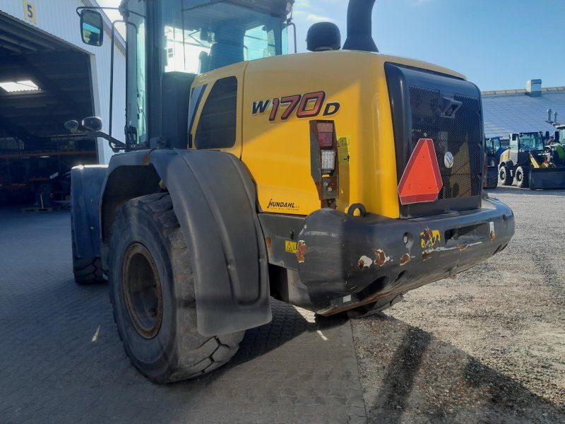 New Holland W170D LR T4B
