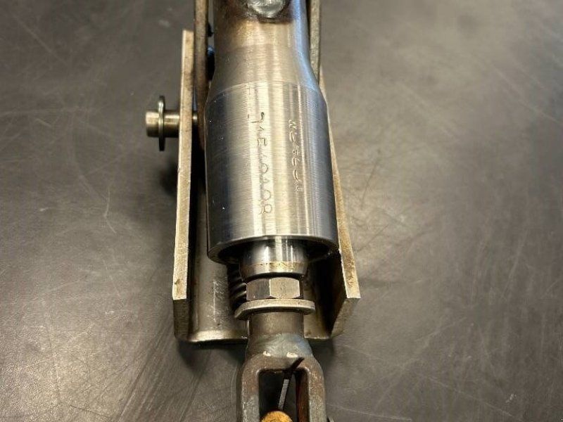 CNH Bremsecylinder