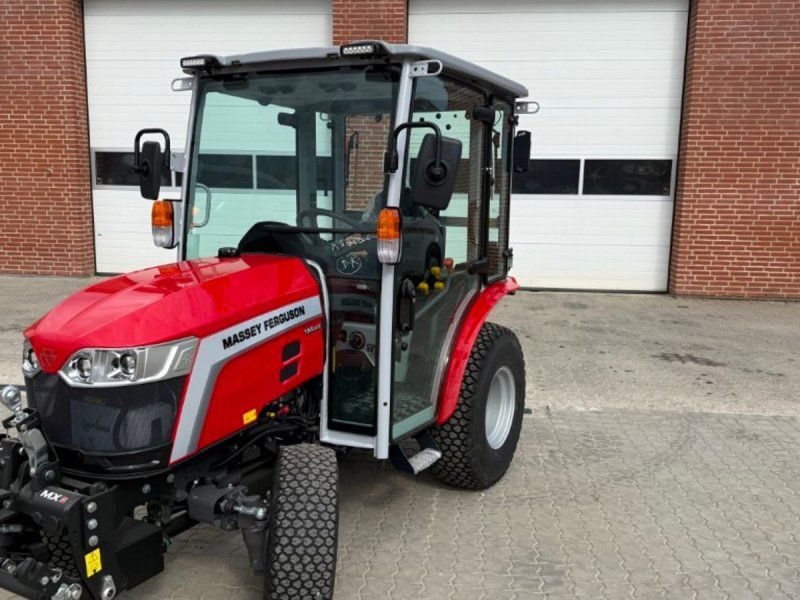 Massey Ferguson M1. 25