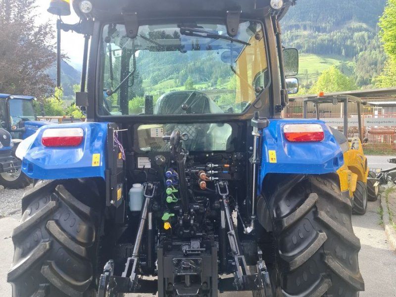 New Holland T5.90S Synchro Shuttle