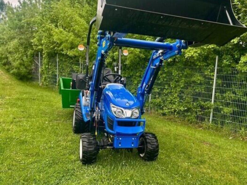 New Holland BOOMER 25 COMPACT