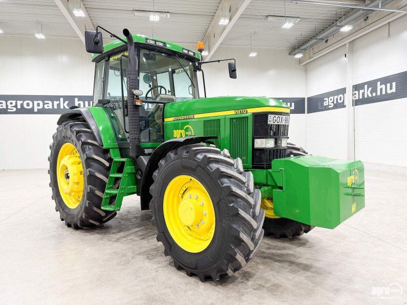 John Deere 7810