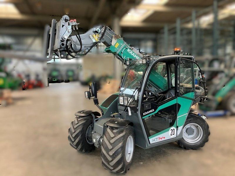 Kramer KT 144