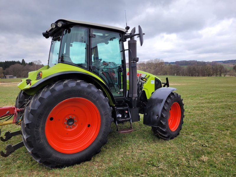 Claas Arion 410