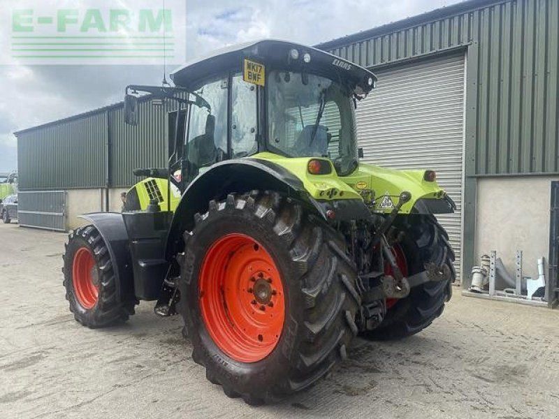 Claas ARION 620