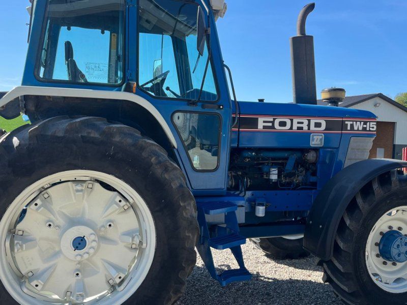 Ford TW 15 Force 2