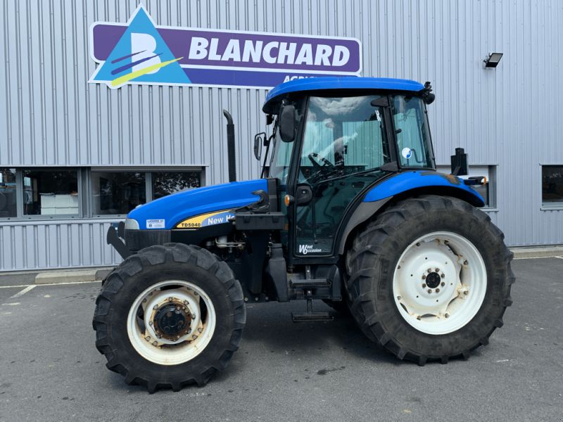 New Holland TD5040
