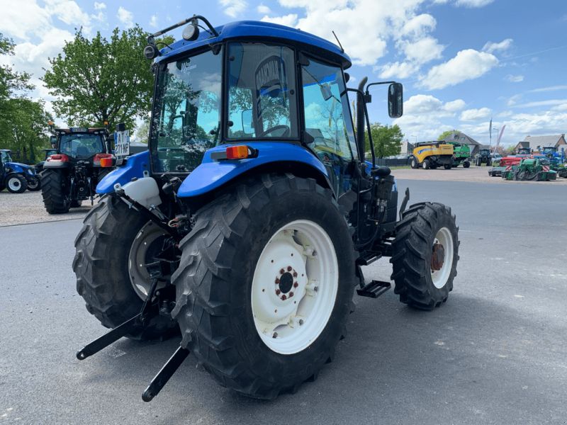 New Holland TD5040