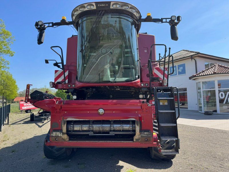 Case IH AF Axial Flow 7240 auf Kettenlaufwerk  Schneidwerk 9,15m un