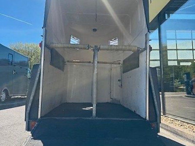 Reuter Big Star 2-Pferde Vollpoly 2t. Sattelkammer