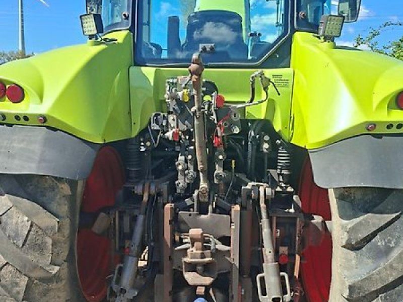 Claas Arion 630